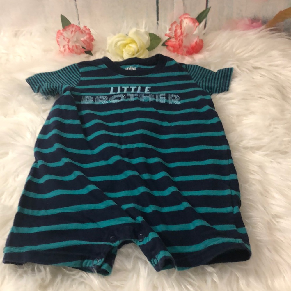 Child of Mine made by Carter’s Boys Romper Blue and Green  Size 24 M